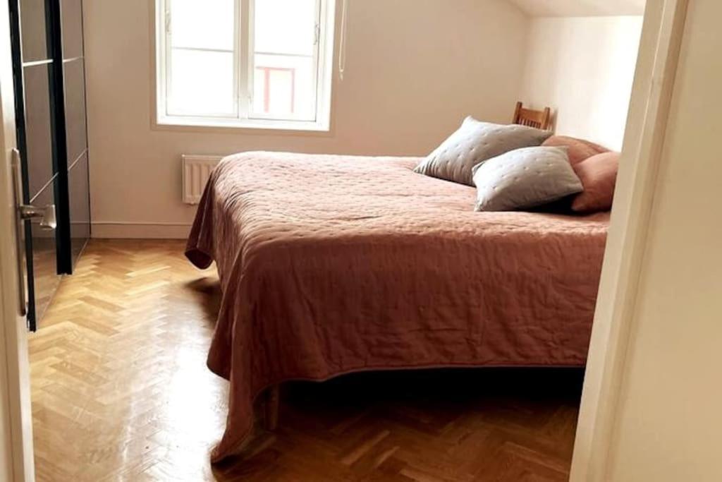Central Laegenhet I 1700-Talshus Västervik Extérieur photo
